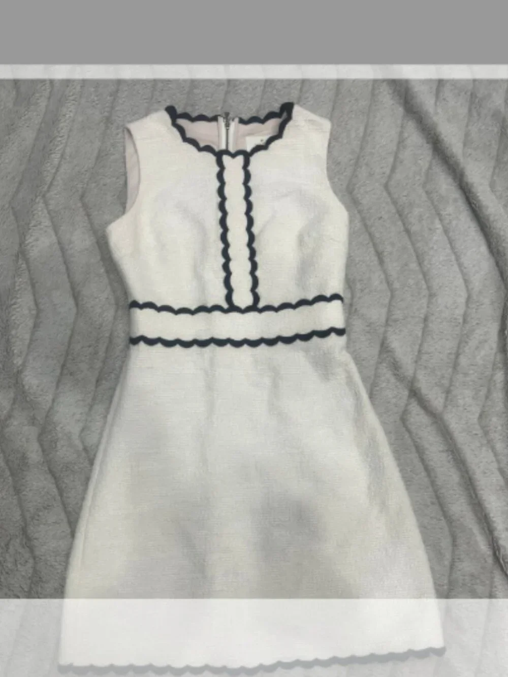 Kate Spade Scalloped Tweed Shift Dress Cream Black Trim Size 2